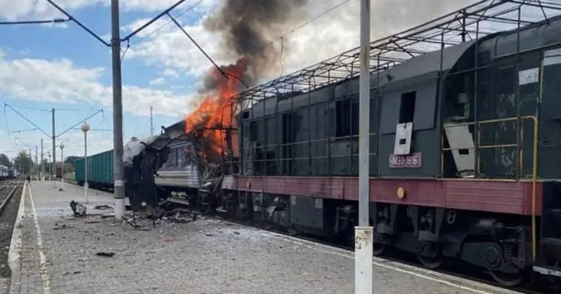 Атака дронів РФ на пасажирський поїзд у Харківській області