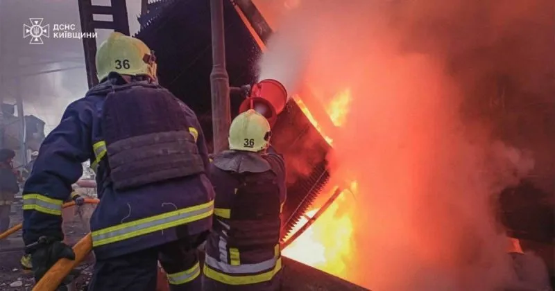 Атака росії на Київщину: двоє загиблих і постраждалі