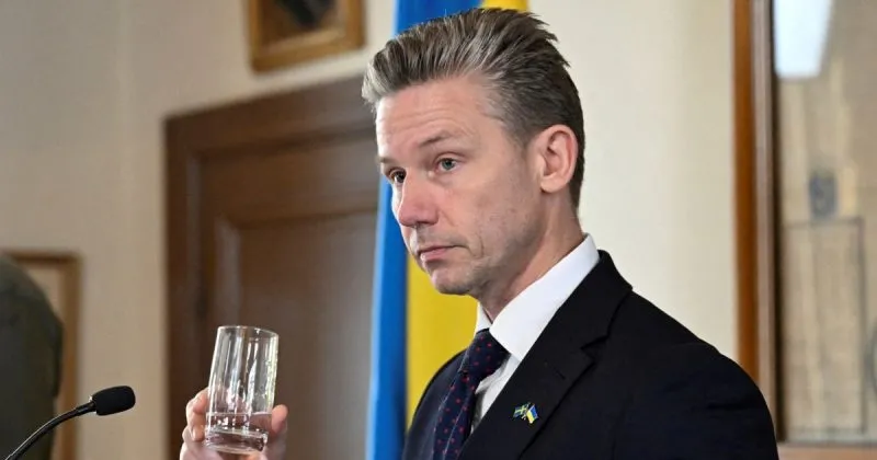 Швеція підтвердила, що збитий дрон біля авіаносця – російський