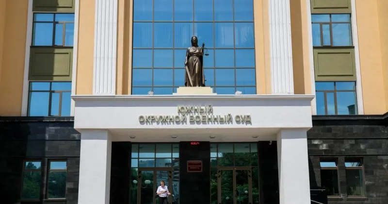 Вирок трьом українцям з Мелітополя: суд у росії оголосив терміни покарання