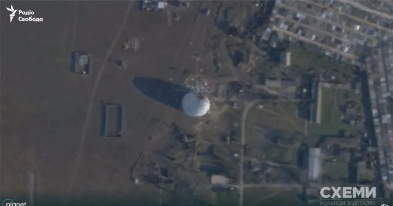 Супутникові знімки Planet Labs зафіксували пошкодження РЛС РФ під Євпаторією