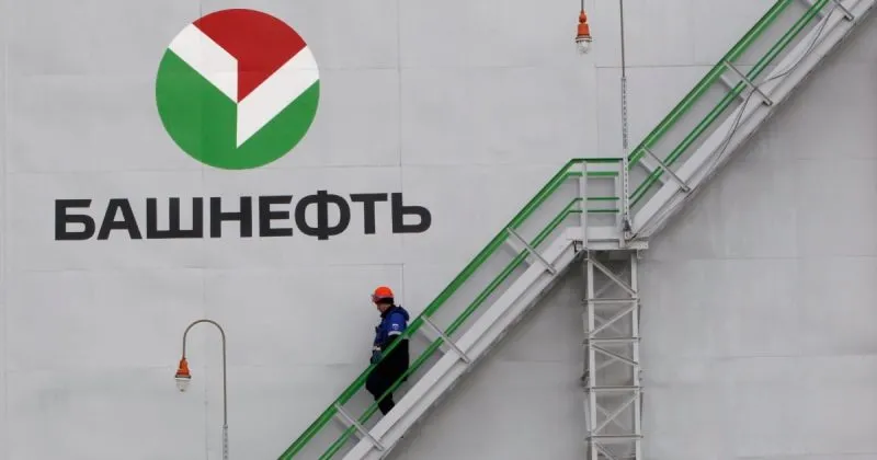 Генштаб підтвердив ураження НПЗ в Росії на відстані 1400 км від України