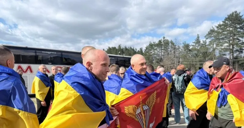 Зеленський оголосив про повернення 193 українських військових з полону
