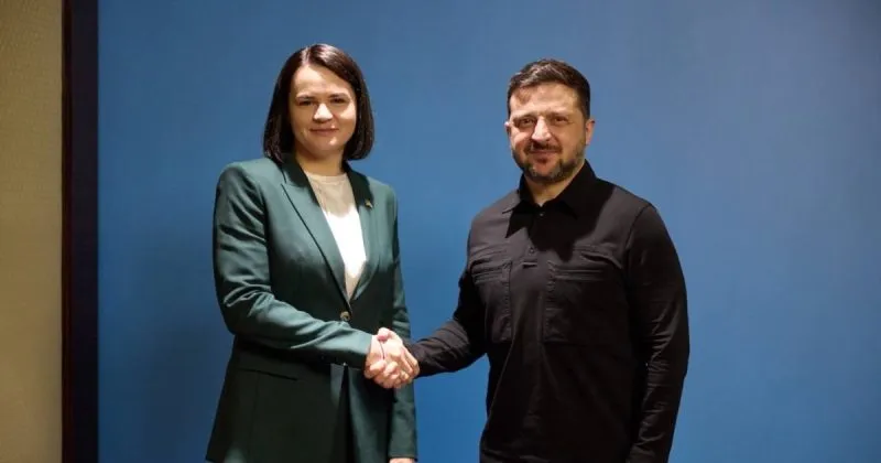Зеленський обговорив з Тихановською підтримку білоруського народу