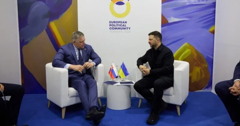 Зеленський та Фіцо обговорили співпрацю в Єревані